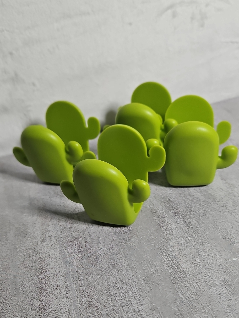 4 Green Taco Holders
